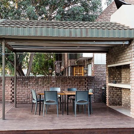 Kathu Gamagara Lodge Bagian luar foto