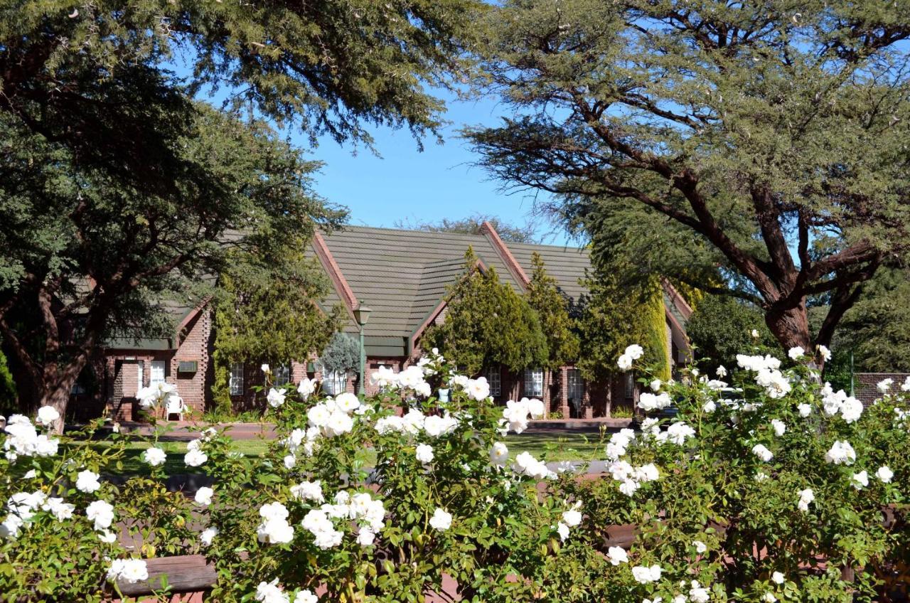 Kathu Gamagara Lodge Bagian luar foto