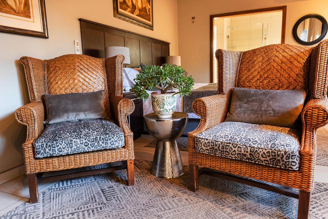 Kathu Gamagara Lodge Bagian luar foto