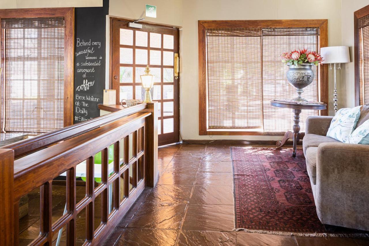 Kathu Gamagara Lodge Bagian luar foto