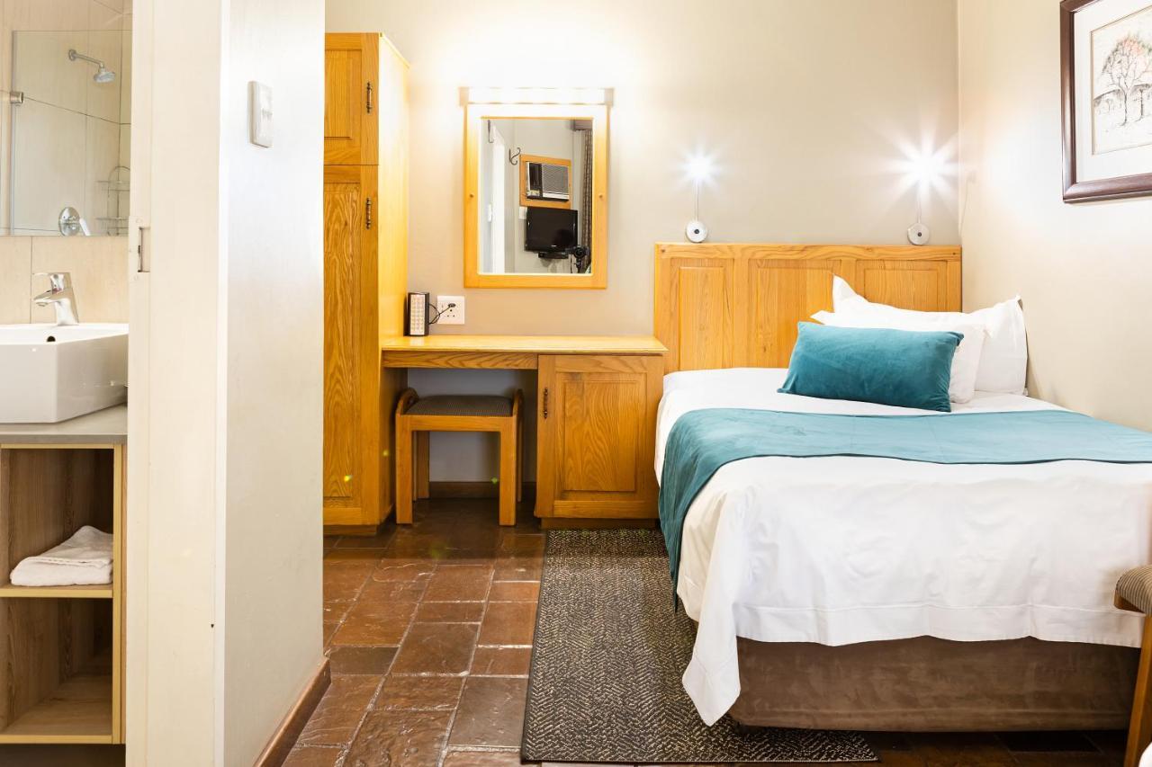 Kathu Gamagara Lodge Bagian luar foto