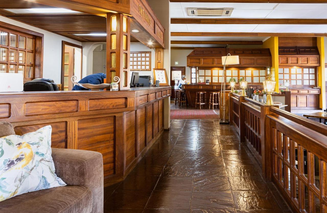 Kathu Gamagara Lodge Bagian luar foto