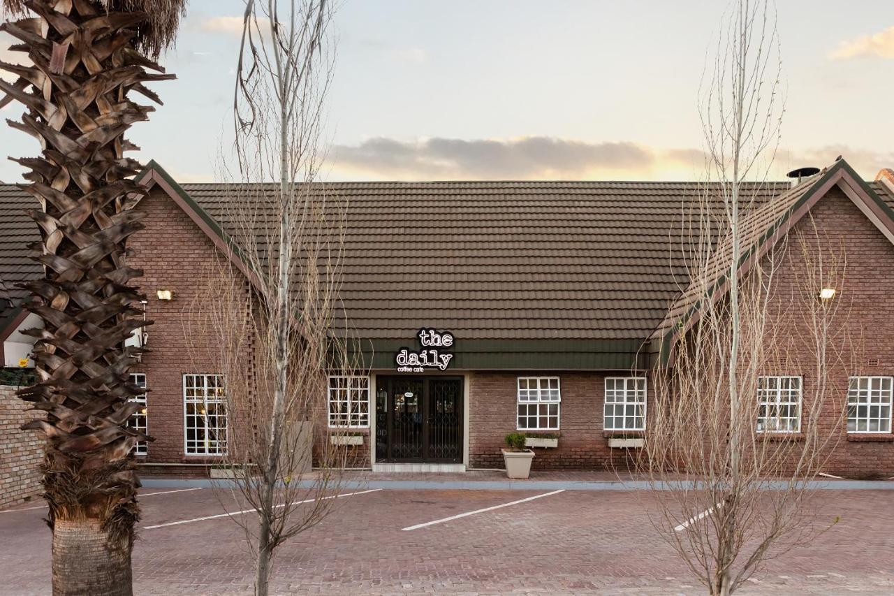 Kathu Gamagara Lodge Bagian luar foto