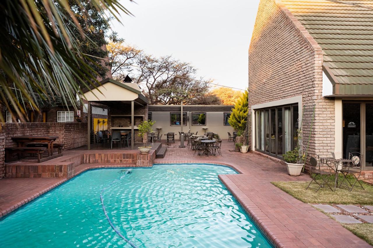 Kathu Gamagara Lodge Bagian luar foto