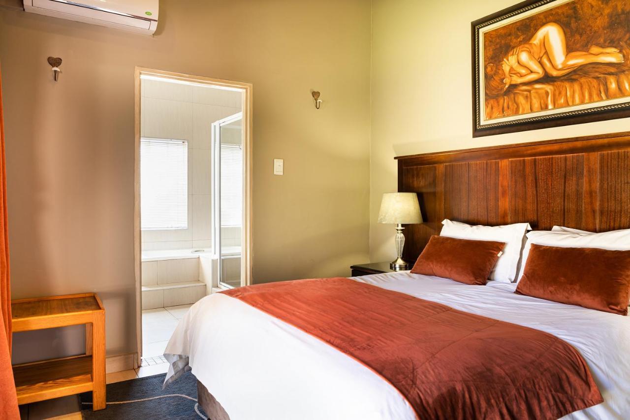 Kathu Gamagara Lodge Bagian luar foto
